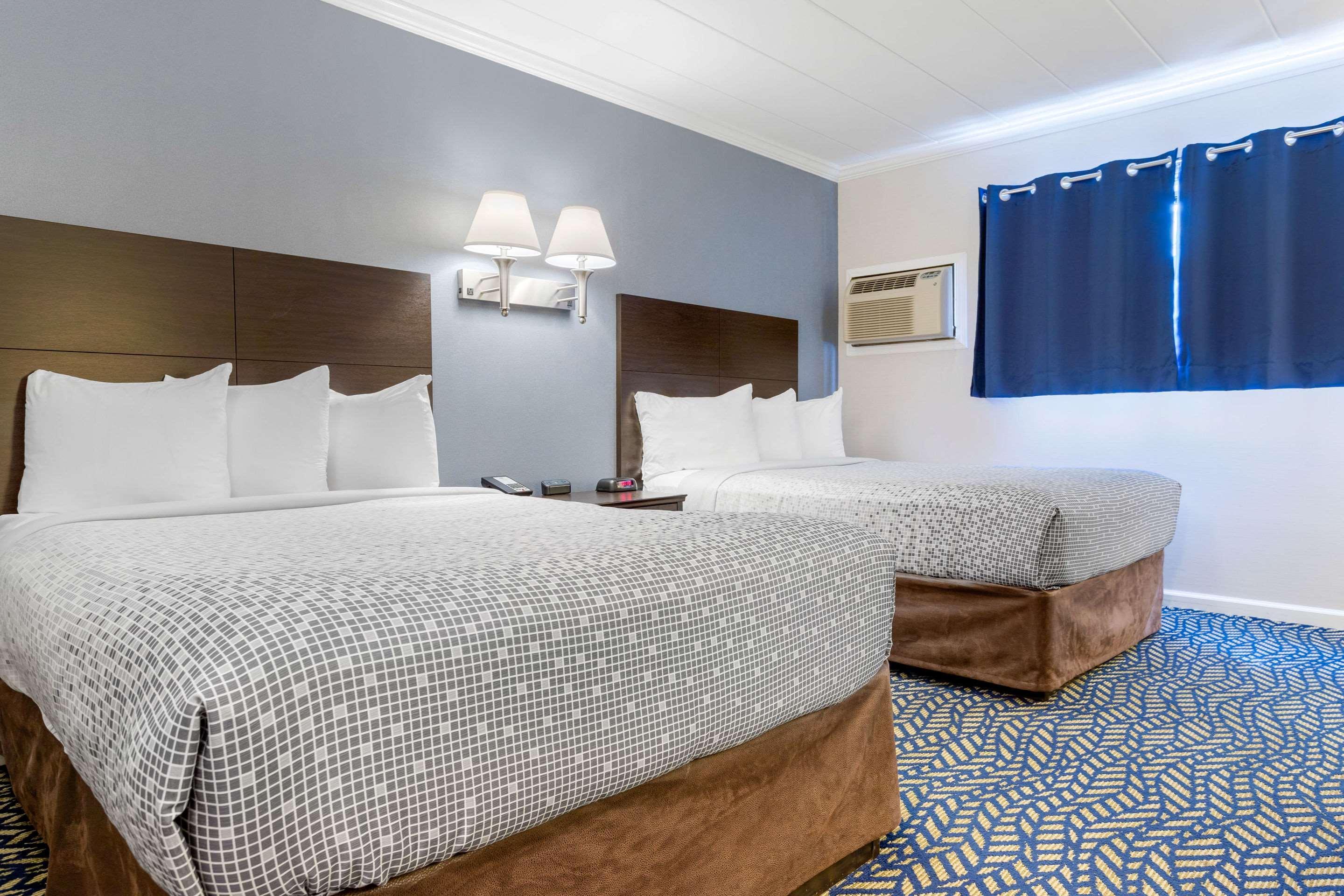 Econo Lodge Хиксвилл Экстерьер фото
