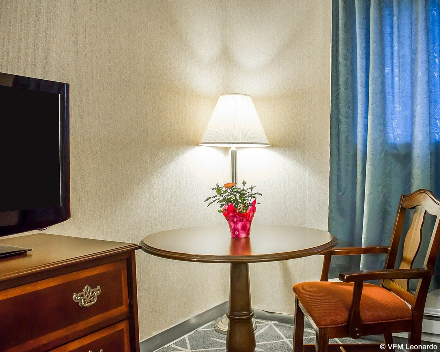 Econo Lodge Хиксвилл Экстерьер фото