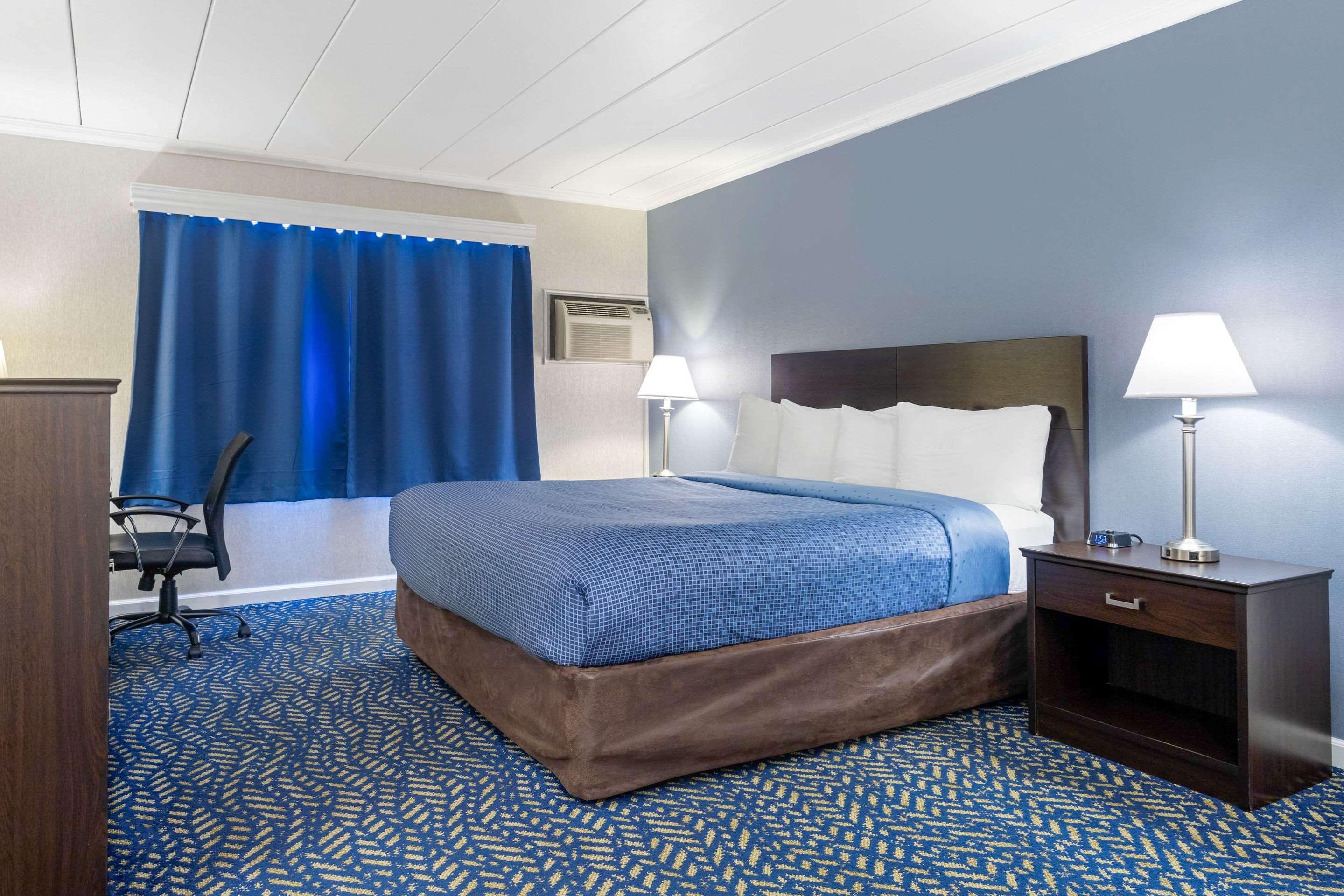 Econo Lodge Хиксвилл Экстерьер фото