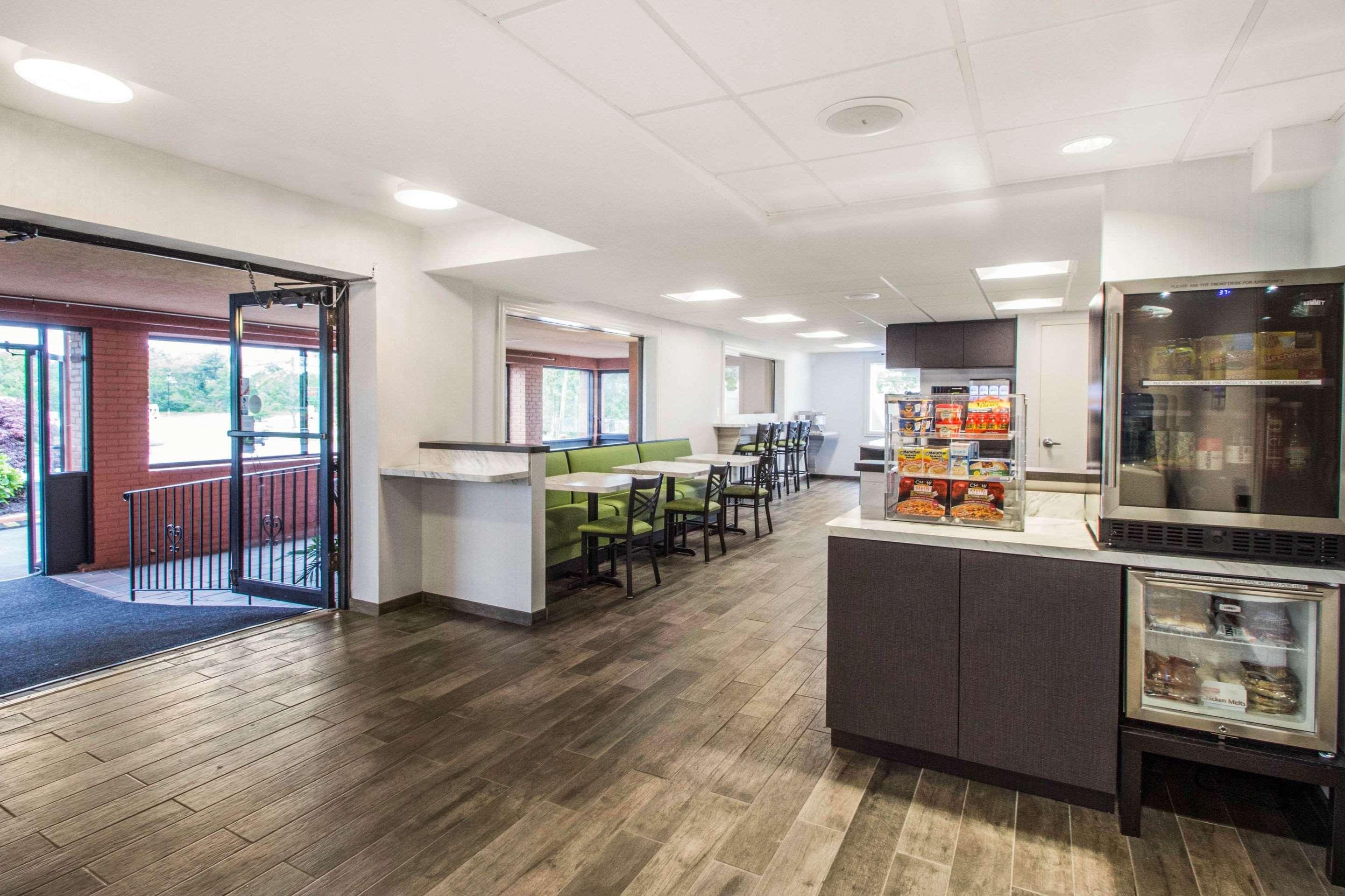 Econo Lodge Хиксвилл Экстерьер фото
