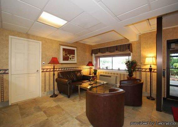 Econo Lodge Хиксвилл Интерьер фото